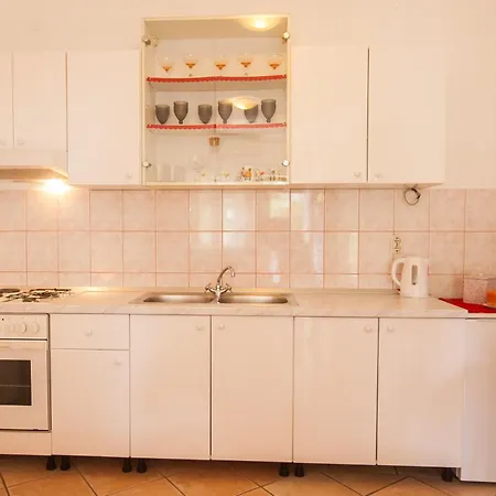 Old Town Apartment Bol