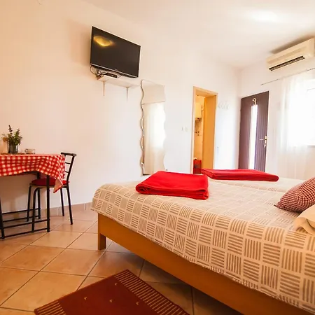 Old Town Apartment Bol